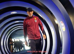 华体会hth登录入口-法甲球队战术创新及其在联赛中的实际效果分析