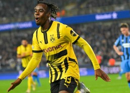 华体会hth登录入口-法甲顶级教练战术思想及其团队建设模式